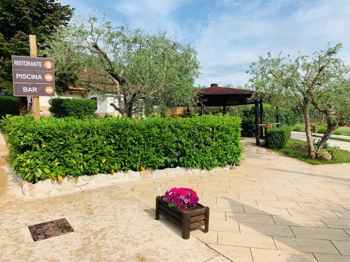 Agriturismo Il Castagneto Padula Eksteriør billede
