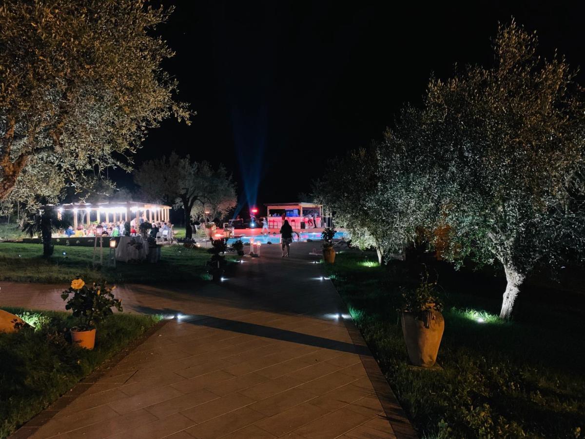 Agriturismo Il Castagneto Padula Eksteriør billede