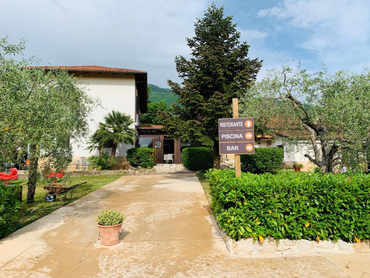 Agriturismo Il Castagneto Padula Eksteriør billede