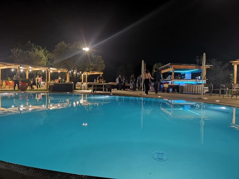 Agriturismo Il Castagneto Padula Eksteriør billede