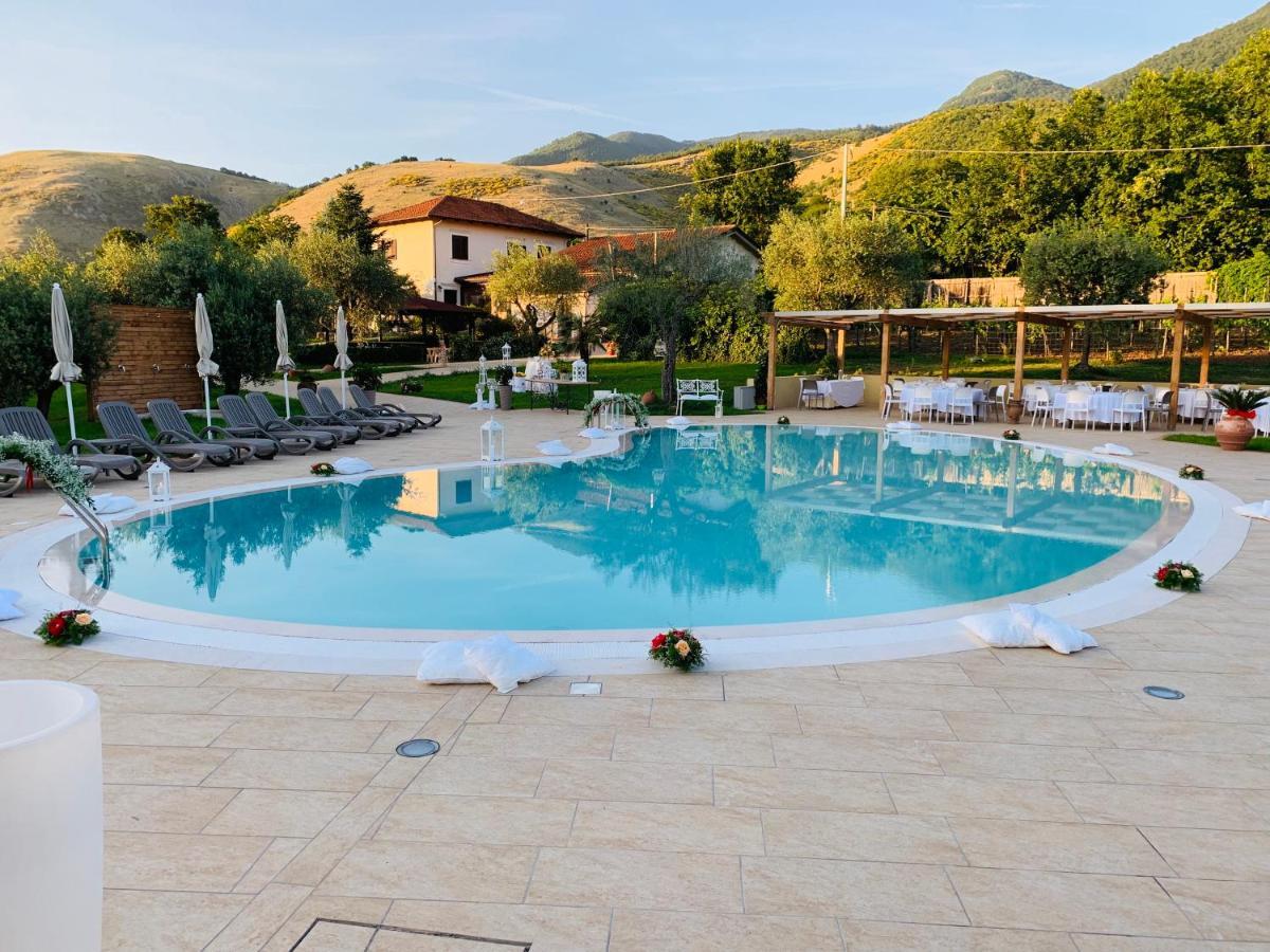 Agriturismo Il Castagneto Padula Eksteriør billede