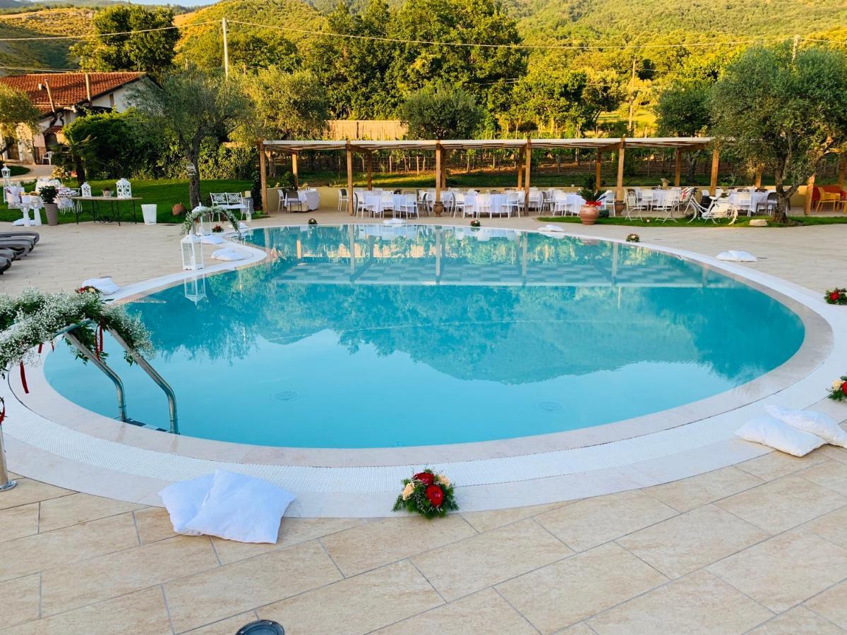 Agriturismo Il Castagneto Padula Eksteriør billede