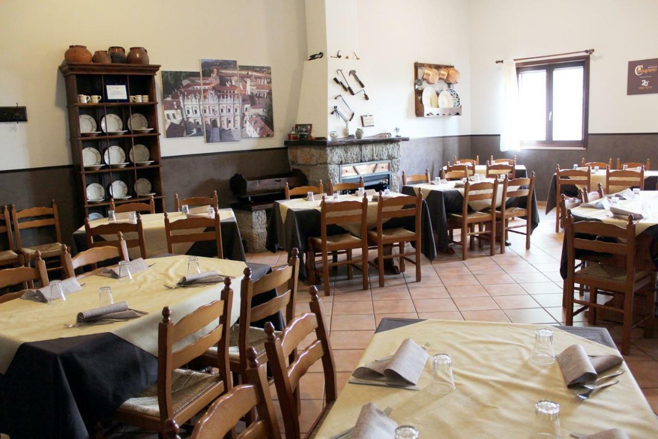 Agriturismo Il Castagneto Padula Eksteriør billede