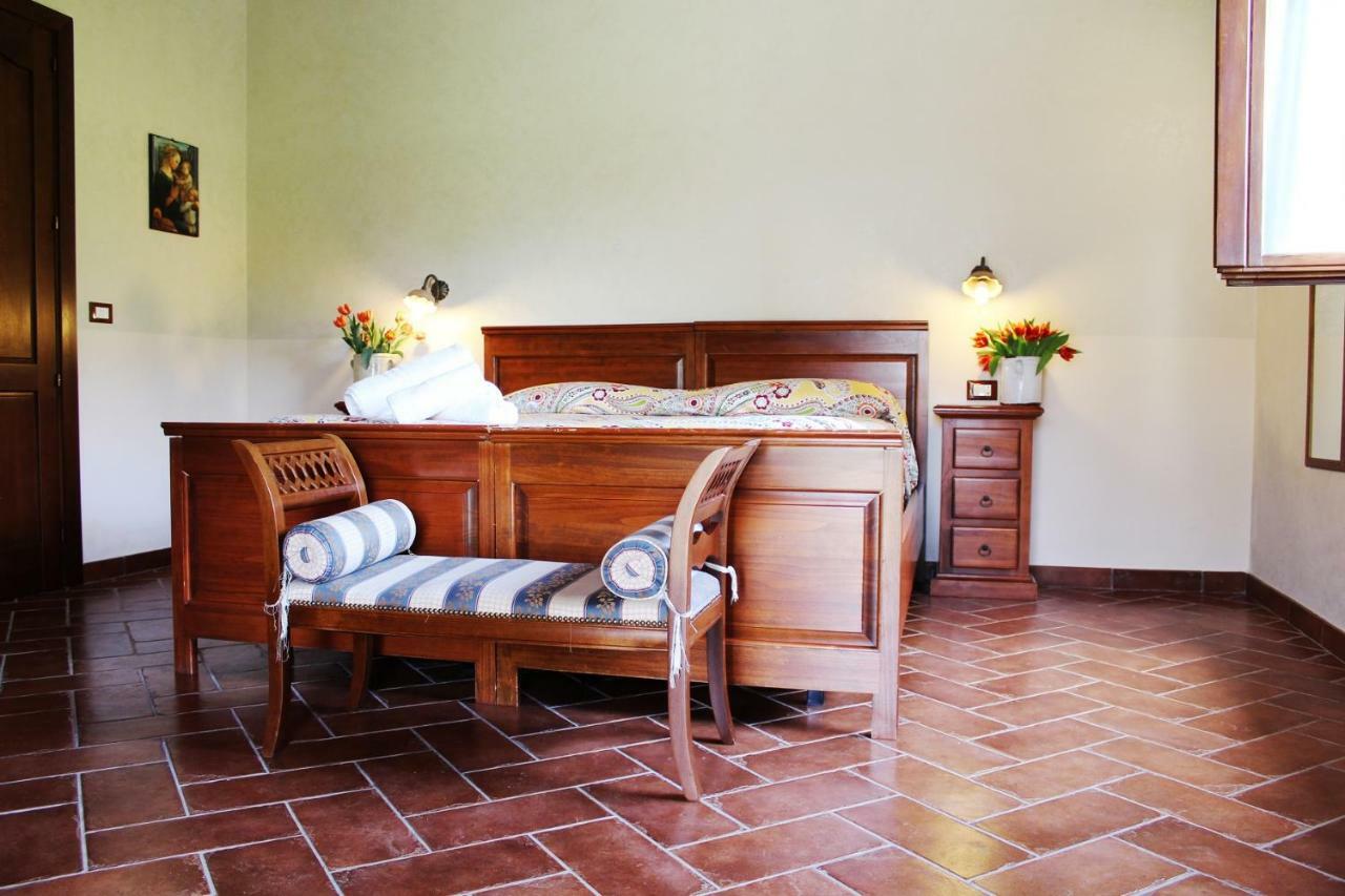 Agriturismo Il Castagneto Padula Eksteriør billede