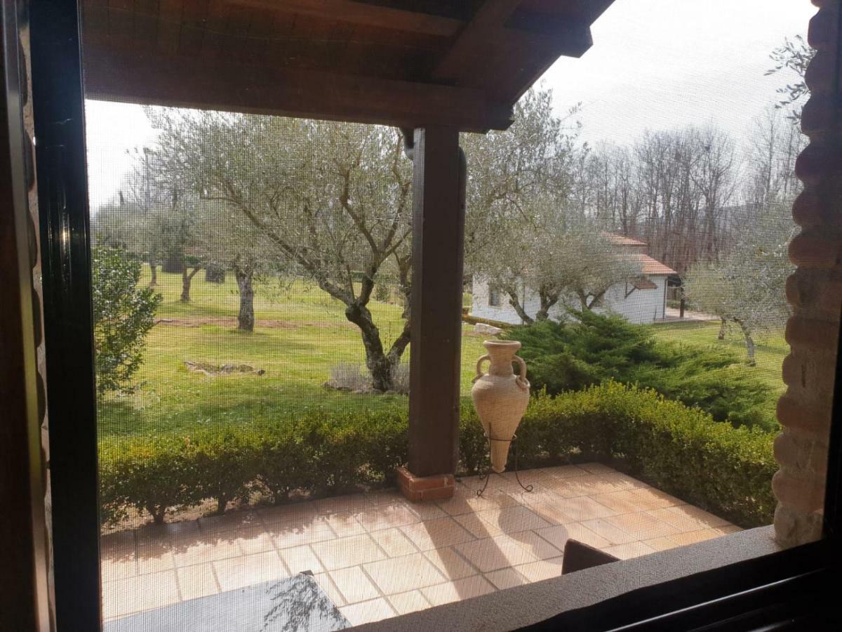 Agriturismo Il Castagneto Padula Eksteriør billede