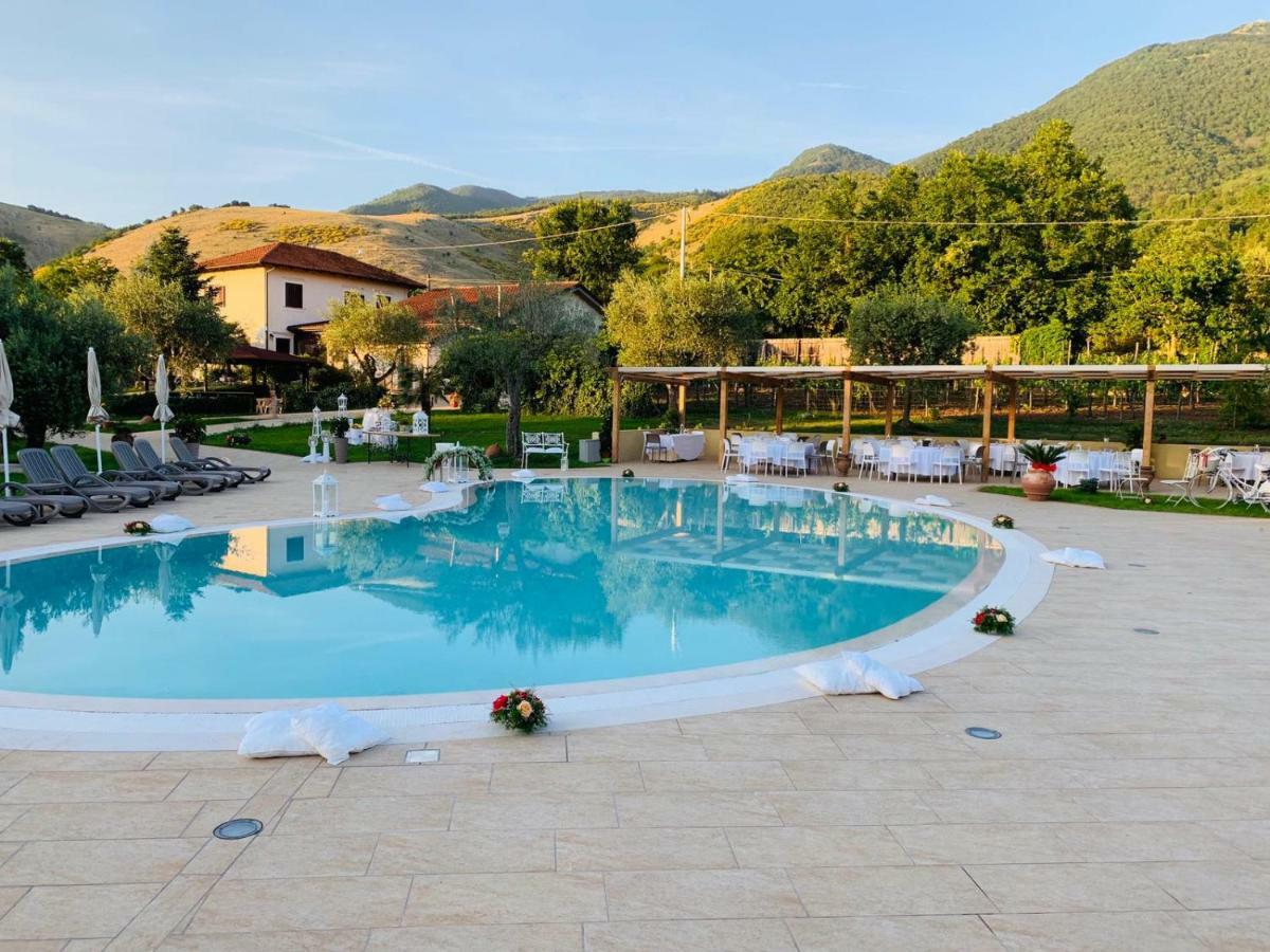 Agriturismo Il Castagneto Padula Eksteriør billede